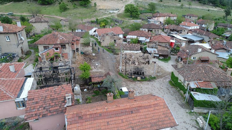 Bu köye kimse dokunamıyor! Üniversitelilerin çektiği fotoğraf kabusları oldu