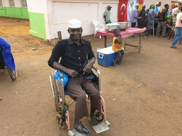 Mobil iftar araçları yoksullara ulaşıyor