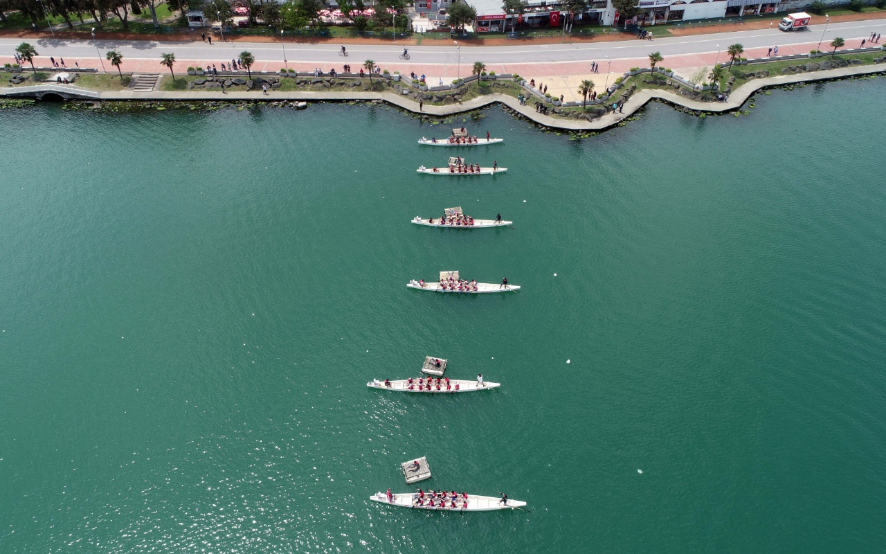 Samsun'da dragon bot yarışları başladı