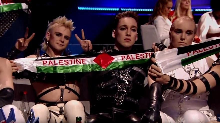 Madonna İsrail'deki Eurovision'a Filistin bayrağıyla damga vurdu
