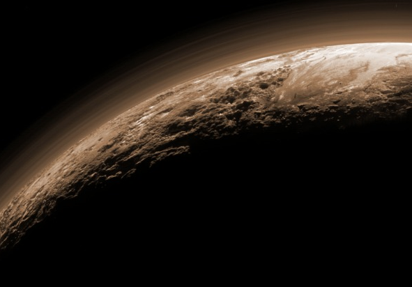 Gezegen bilimcileri şoke eden iddia! Pluto'da okyanus olabilir