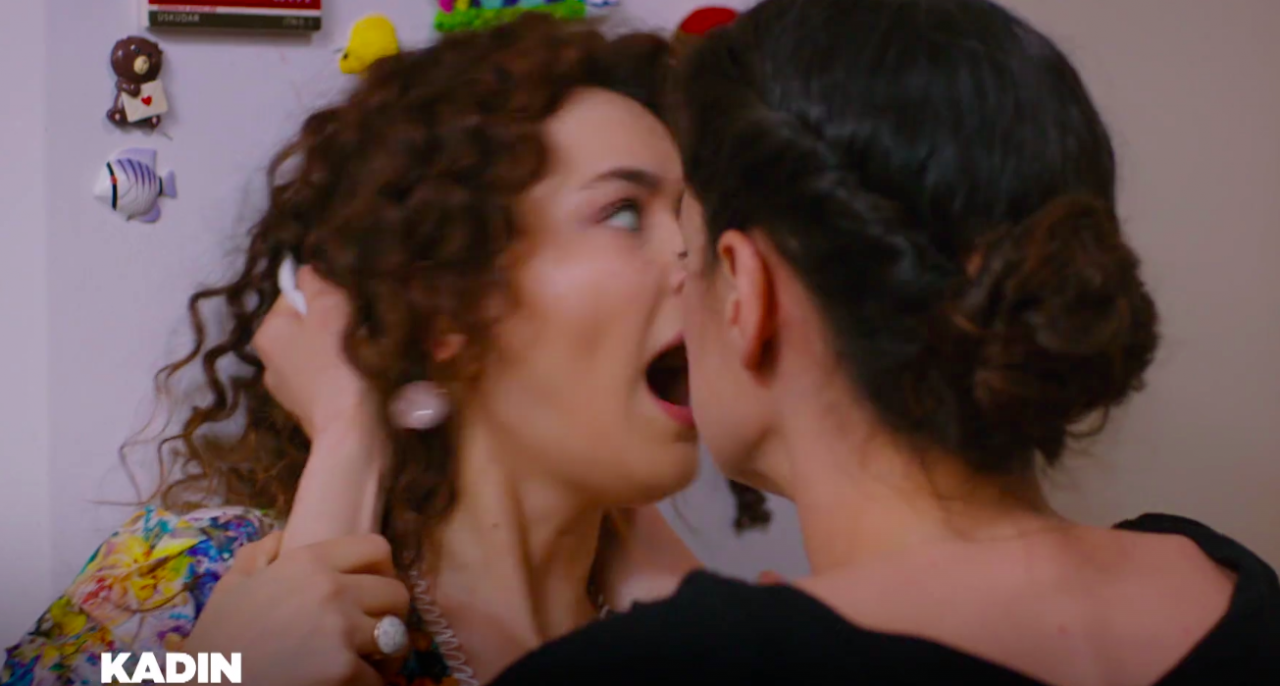 Seks fotoğrafları ifşa oldu Kadın'da yer yerinden oynadı! - Sayfa 8
