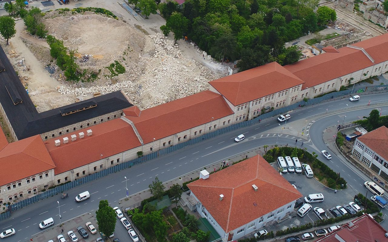 Türkiye'nin en büyük kütüphanesi için restorasyon çalışmaları devam ediyor