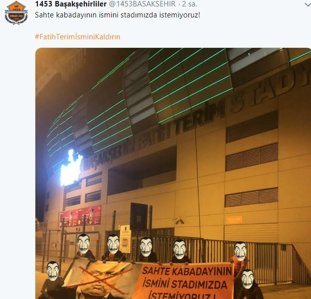 Başakşehir'den flaş Fatih Terim hamlesi! Olay pankarta bakın