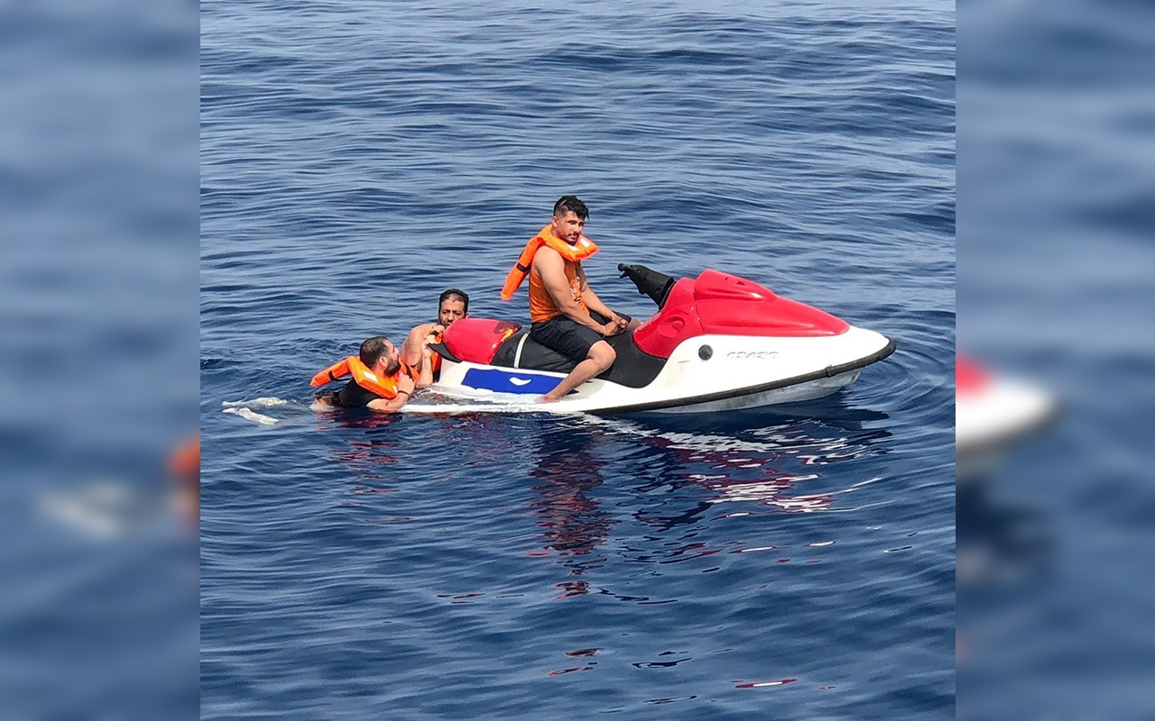 Muğla Bodrum'da Filistinli kaçaklar jet-ski ile yakalandı