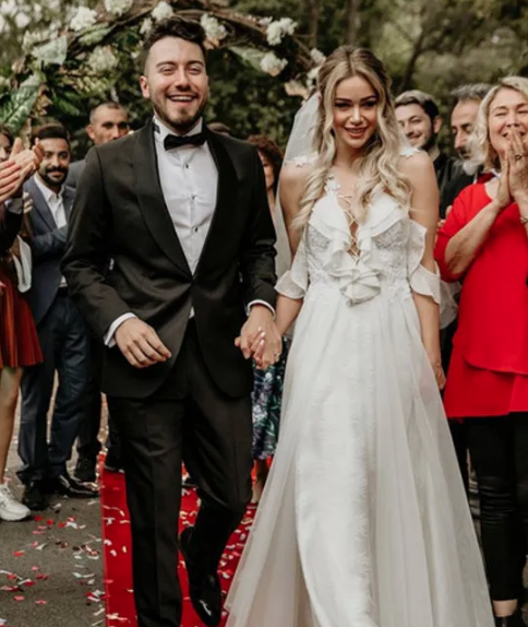 Gerçek ortaya çıktı! Enes Batur'dan evlilik açıklaması