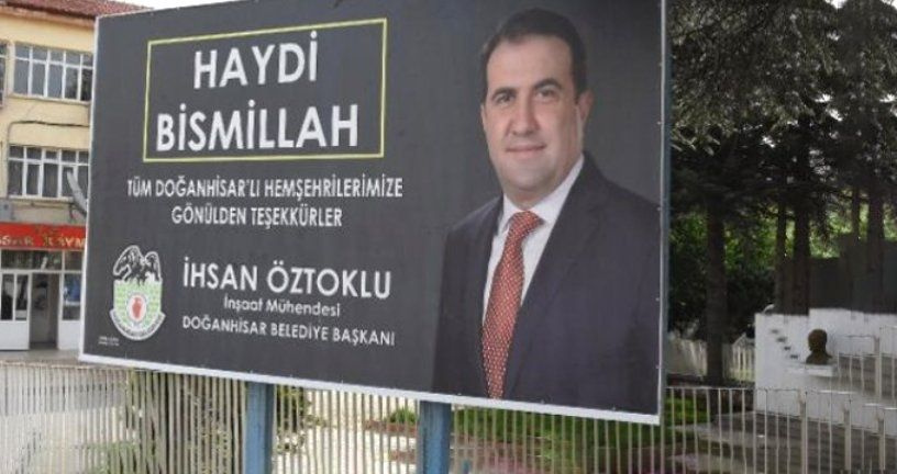 MHP'li İhsan Öztoklu teşekkür afişi yüzünden öldürülmüş! İşte o afiş