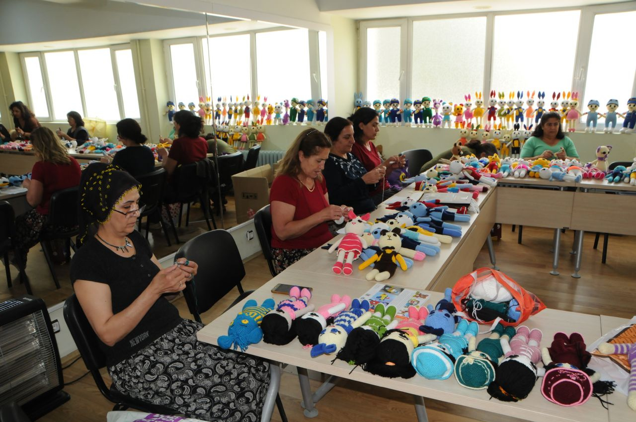Tunceli'li kadınlar el emekleriyle ekonomiye can veriyorlar