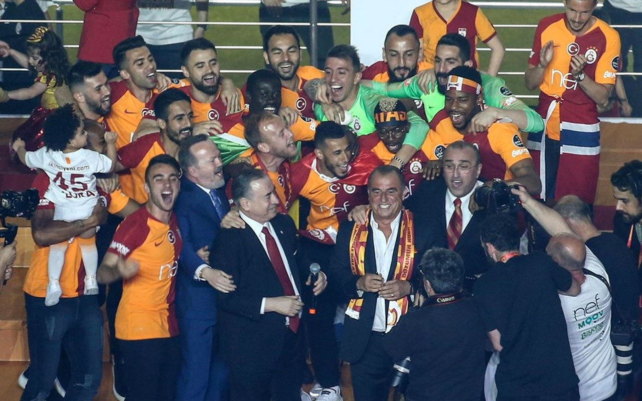 Galatasaray'ın şampiyonluk kutlamasına katılmayan üç isim