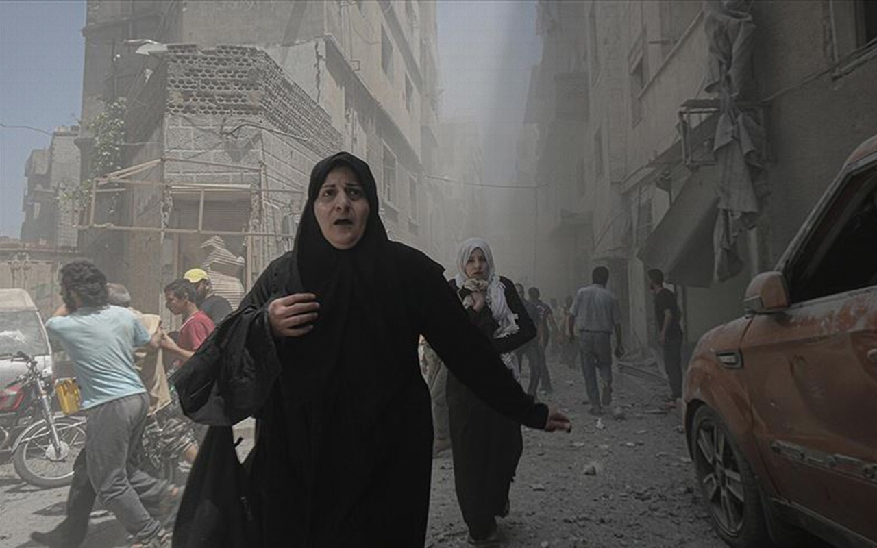 İdlib yoğun hava saldırıları altında 17 ölü 35 yaralı