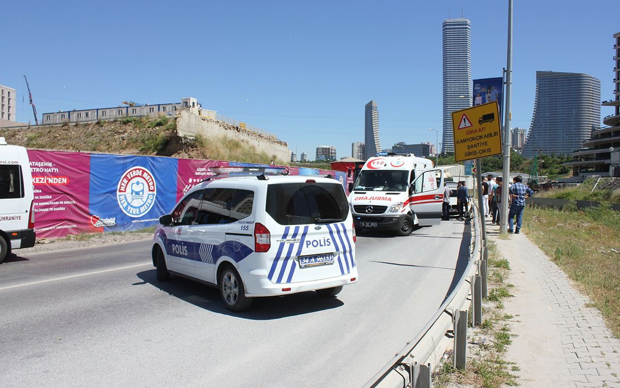 İstanbul Ümraniye'de polisten kaçan şüpheliler kaza yaptı