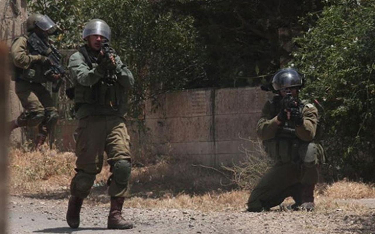 İsrail askerleri Mescid-i Aksa'ya girmeye çalışan çocuğu öldürdü