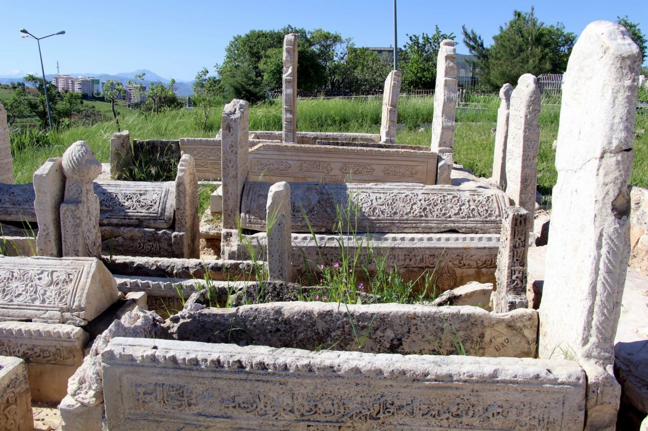 Siirt Tillo'daki esrarengiz mezarların sırrı çözülüyor Bakanlık harekete geçti