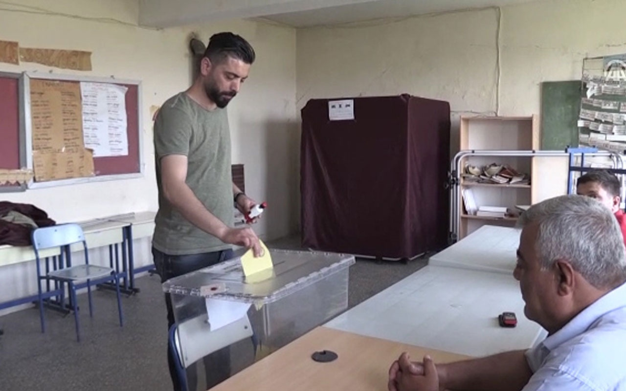 Adıyaman Kesmetepe'de oy verme işlemi başladı