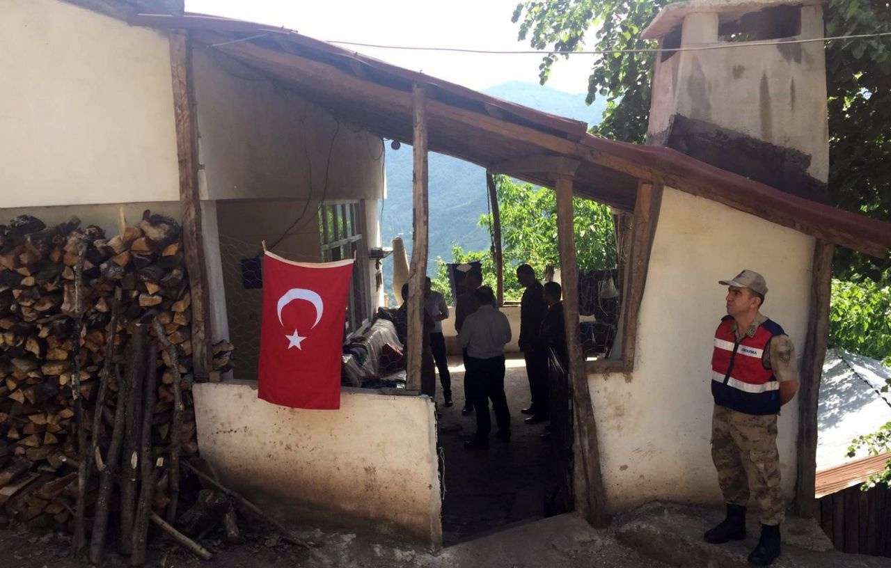 Türkiye şehitlerine ağlıyor Şehit olan 3 askerin kimlikleri belli oldu