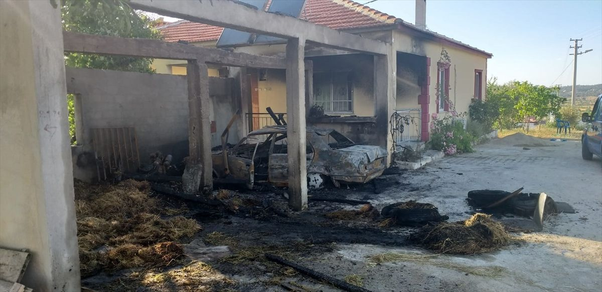 Muğla'da dehşet Bıçakladı tüfekle vurdu evini ateşe verdi