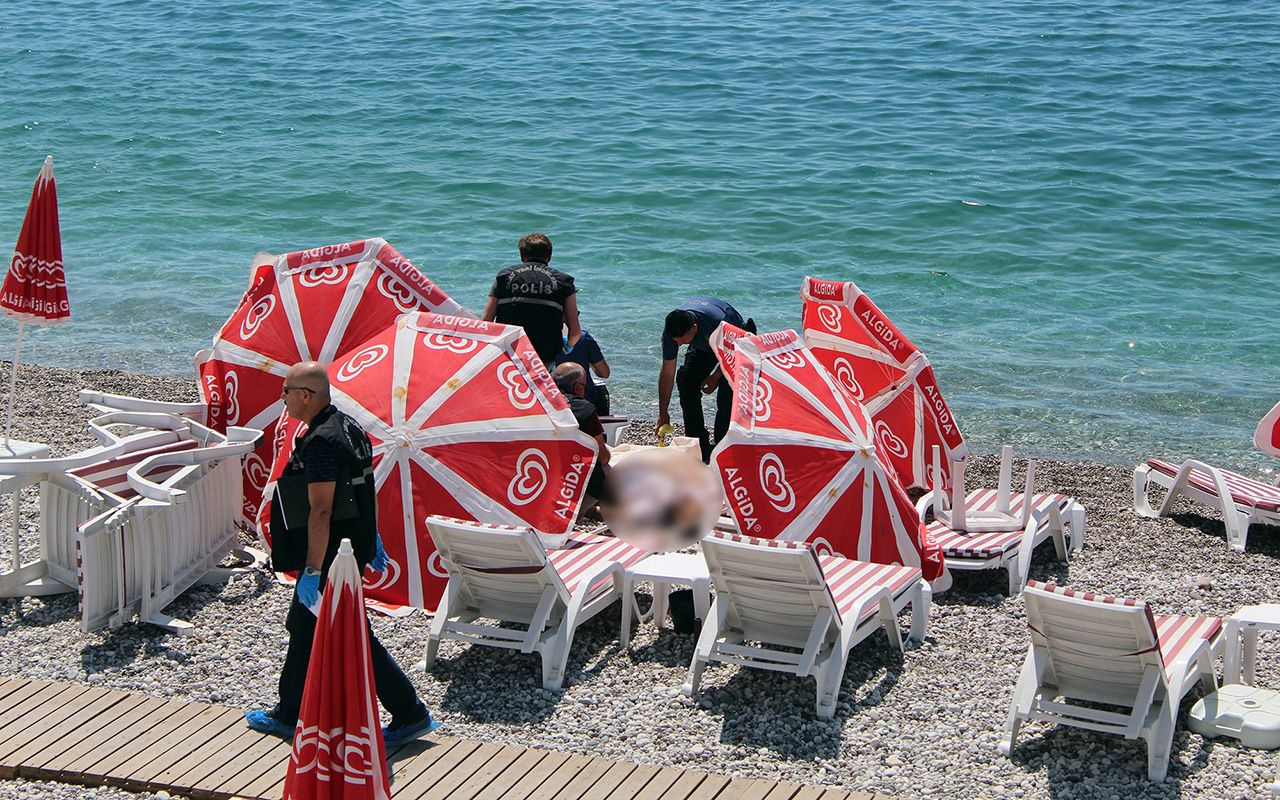 Antalya'da üzücü görüntüye şemsiyeli kamuflaj