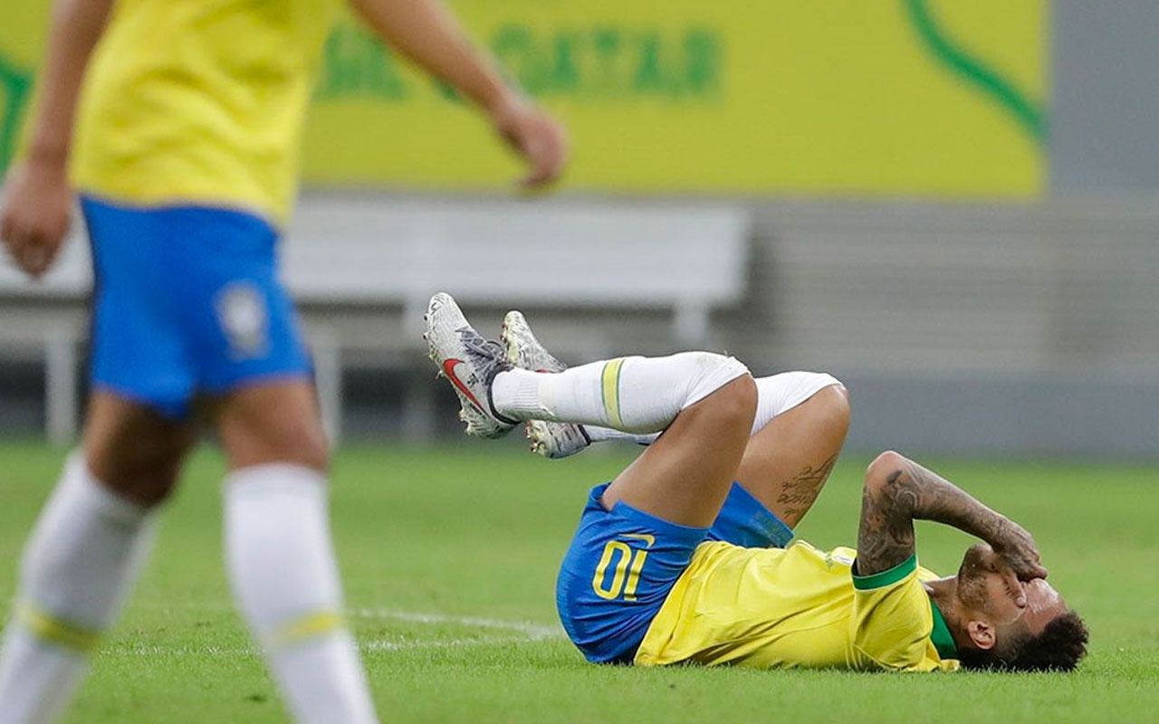 Brezilya'ya Neymar'dan kötü haber
