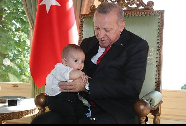 Alişan ve Buse Varol Cumhurbaşkanı Erdoğan'a ziyarete gitti
