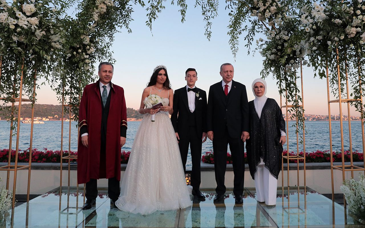 Erdoğan Mesut Özil'in nikah şahidi oldu! Düğüne spor ve sanat camiasından birçok isim katıldı