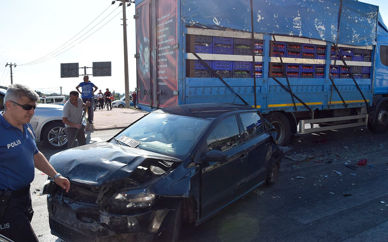 Burdur’da zincirleme trafik kazası 5 yaralı