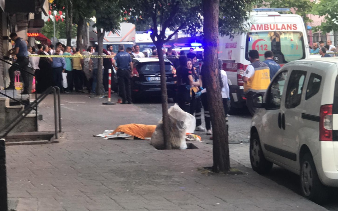İstanbul'da bir şahıs eşi ve iki çocuğunu vurup intihar etti