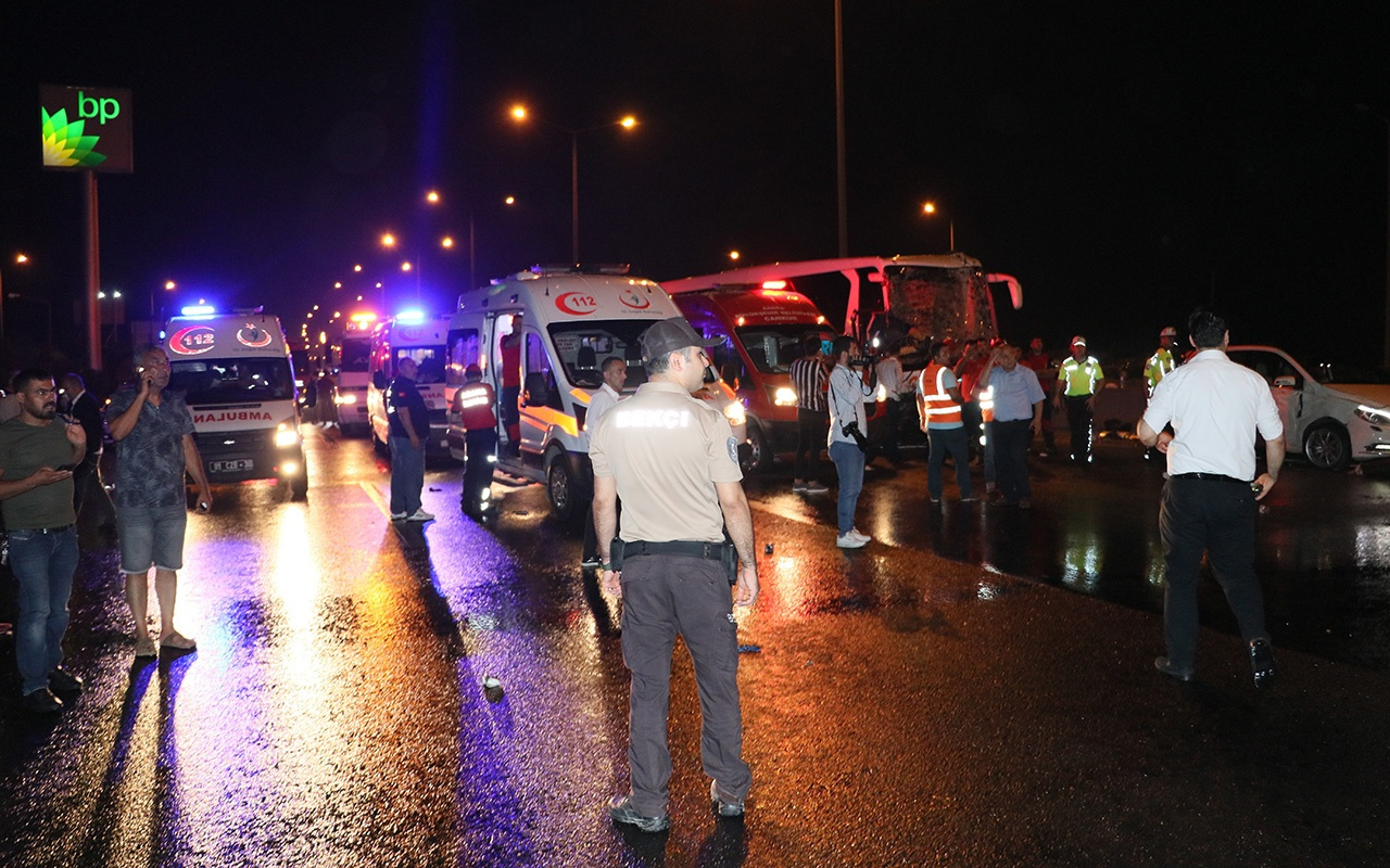 Adana'da zincirleme kaza En az 20 yaralı