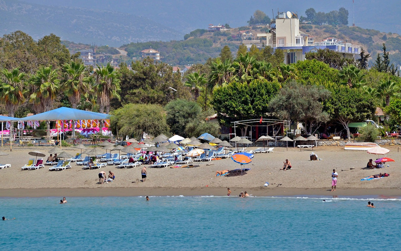 Antalya'da Gazipaşa meclisinden Suriyelilere plaj yasağı