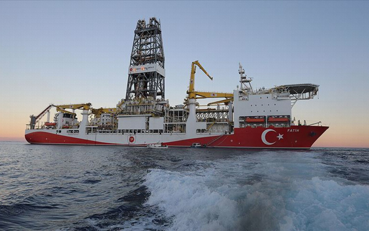 Fatih sondaj gemisinin faaliyetleri devam ediyor