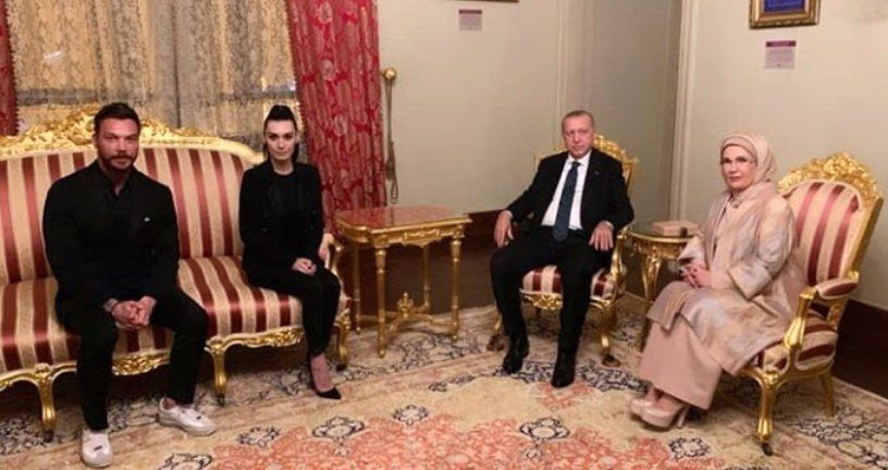 Erdoğan yemekten sonra göndermemiş! Sinan Akçıl eşiyle yaşadıklarını anlattı
