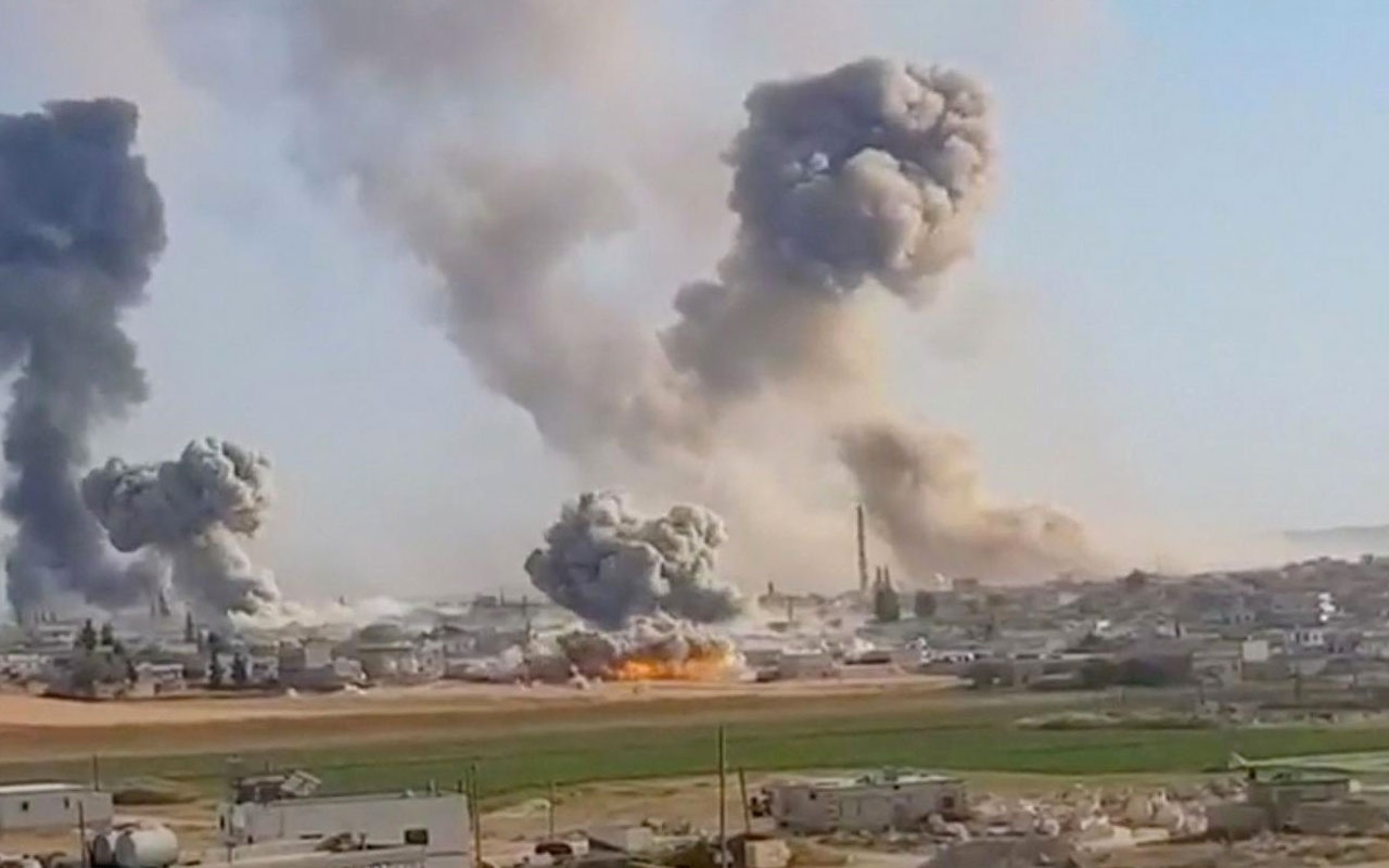 Rusya ve Suriye uçakları Hama ve İdlib'e saldırdı: 28 ölü
