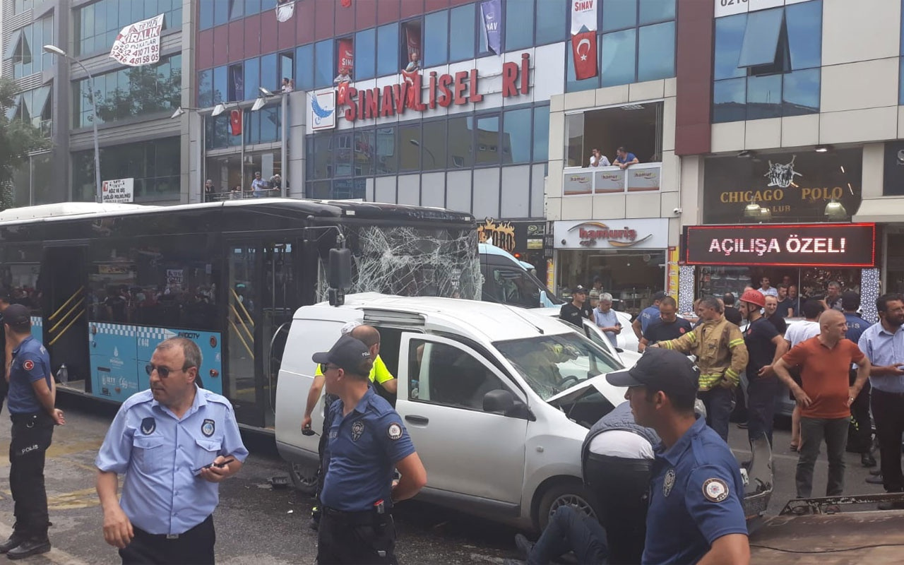 Ümraniye'de zincirleme trafik kazası