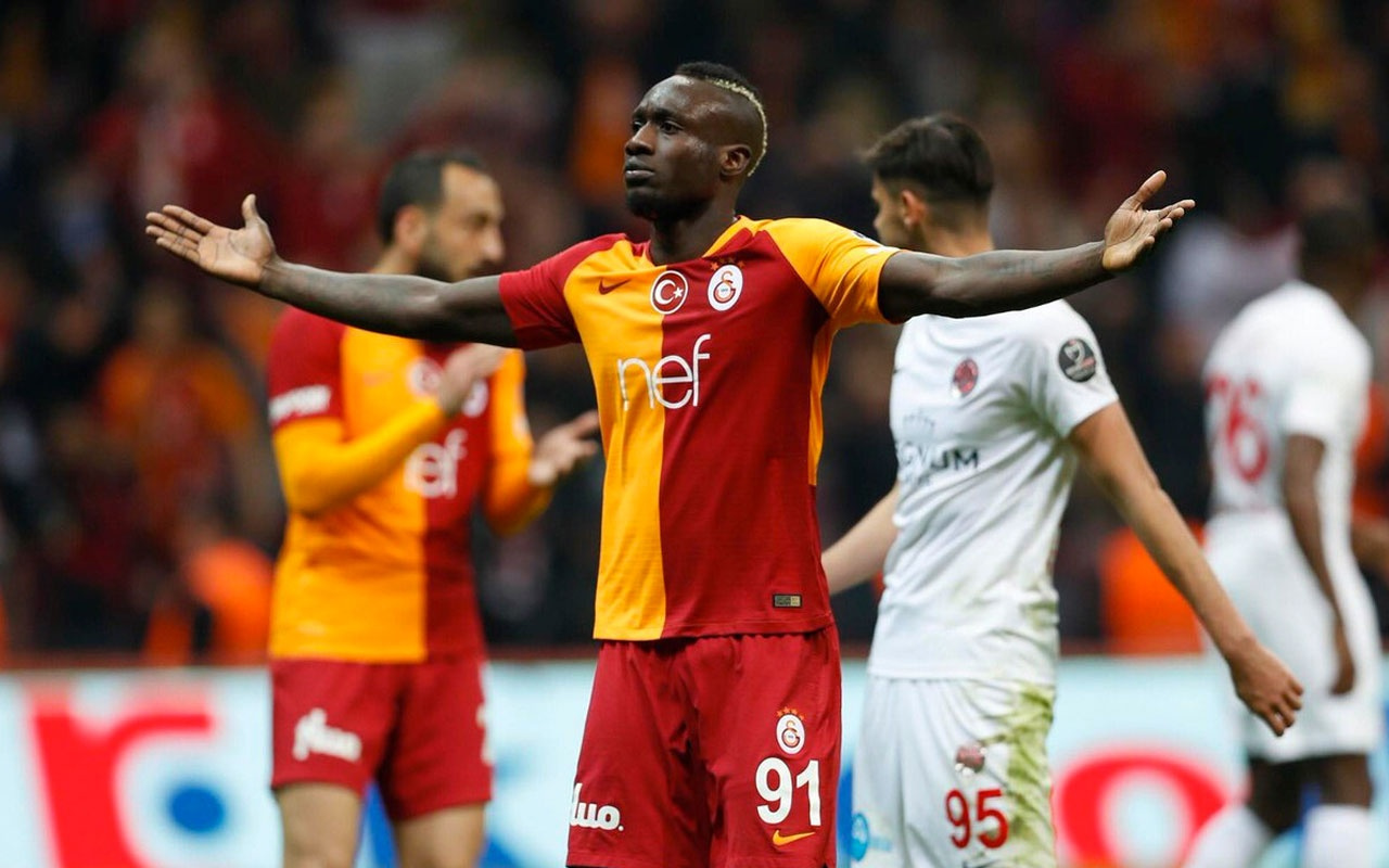Mbaye Diagne gitti sayılır! Galatasaray forvet için dünya yıldızını getiriyor