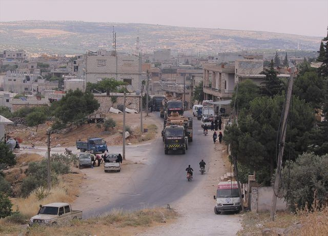 TSK'dan hamle! İdlib bölgesine ağır sevkiyat