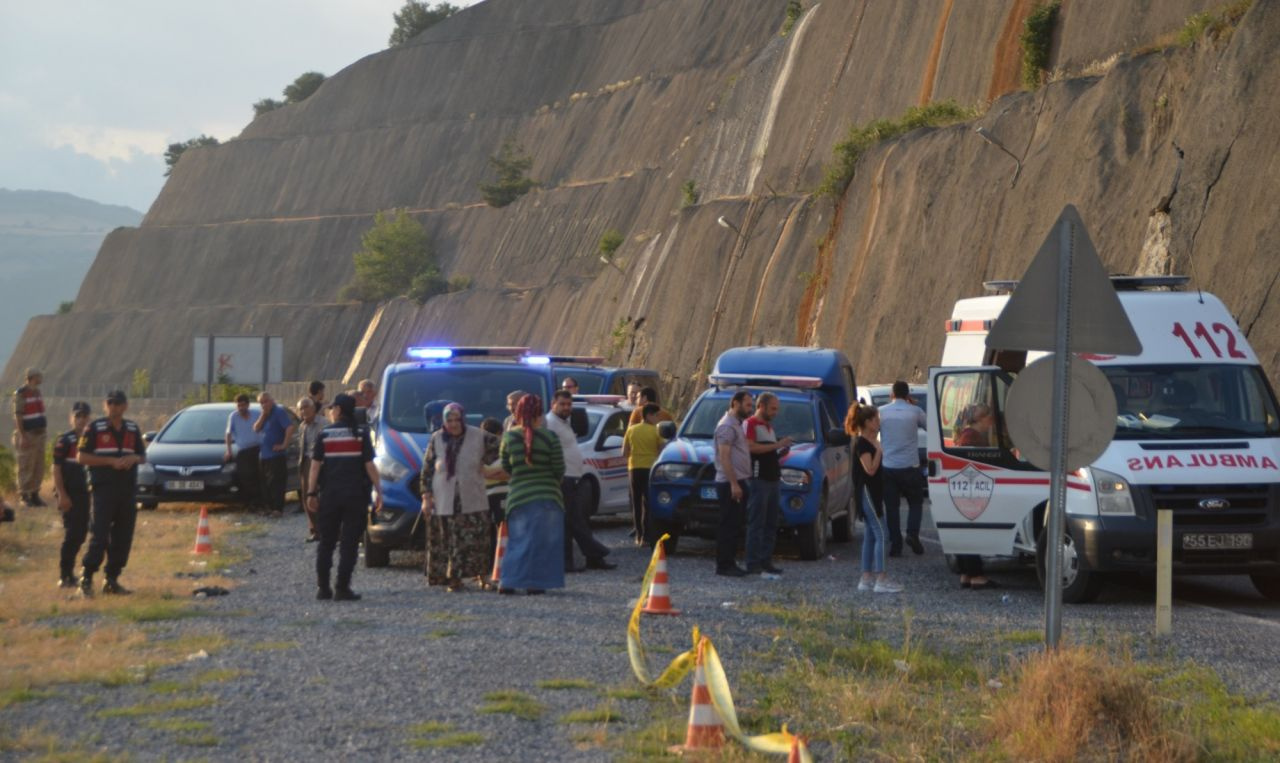 Samsun'da bir kişi otomobilini baraj gölüne sürdü