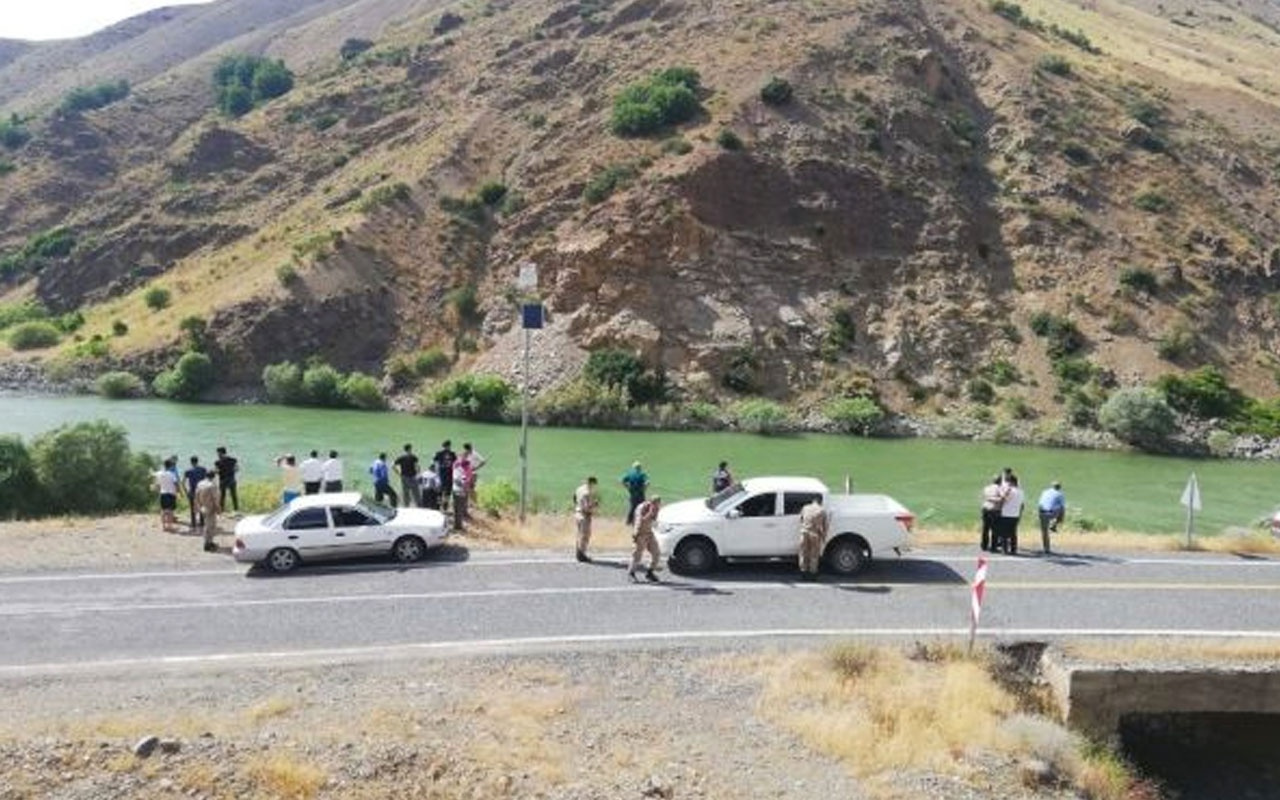 Elazığ'da nehre giren genç akıntıya kapıldı arama çalışmaları devam ediyor