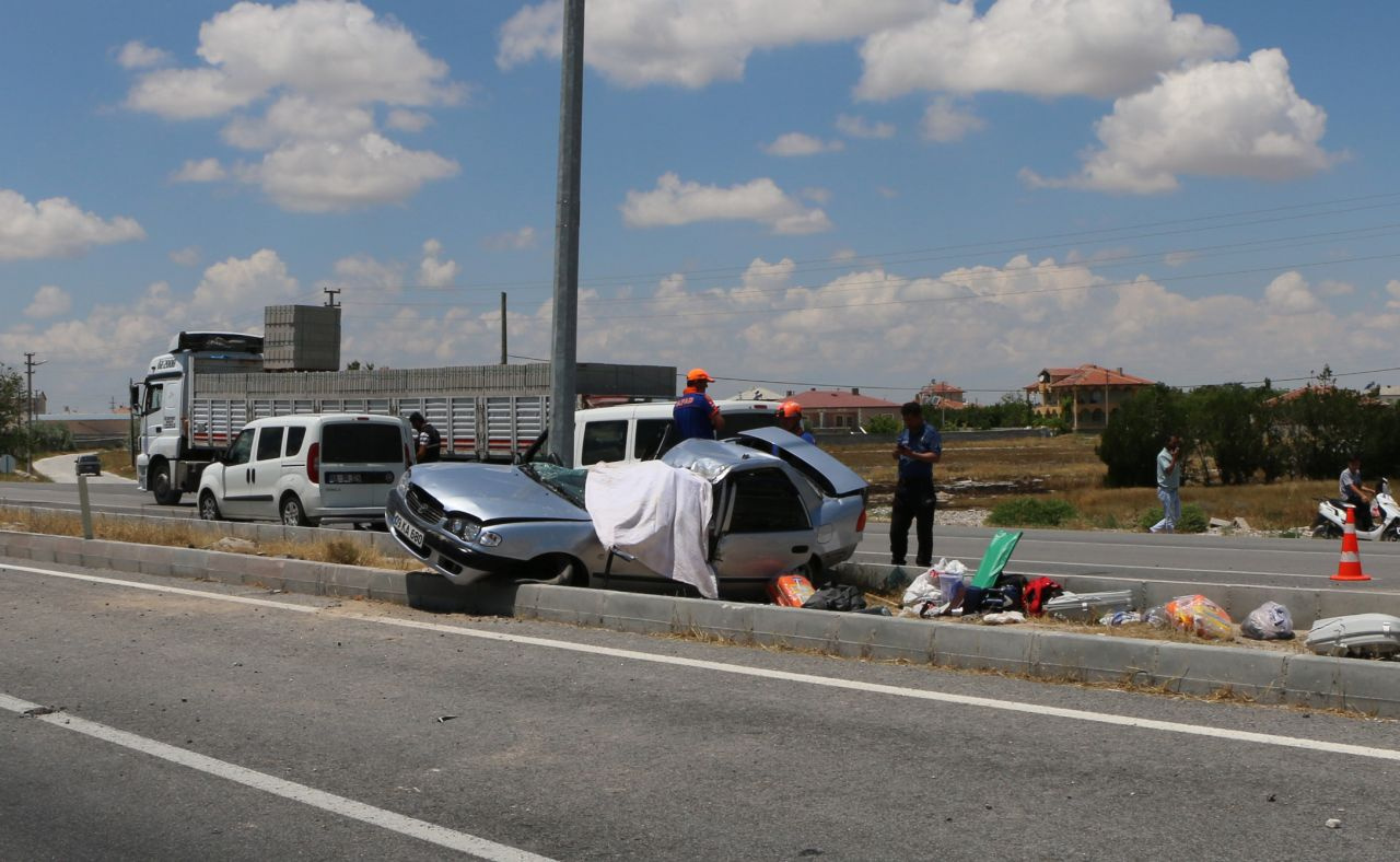 Aksaray'da korkunç kaza! Otomobil takla attı: 3 ölü