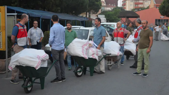 İstanbul seçimi başladı! İşte oy pusulaları böyle taşındı