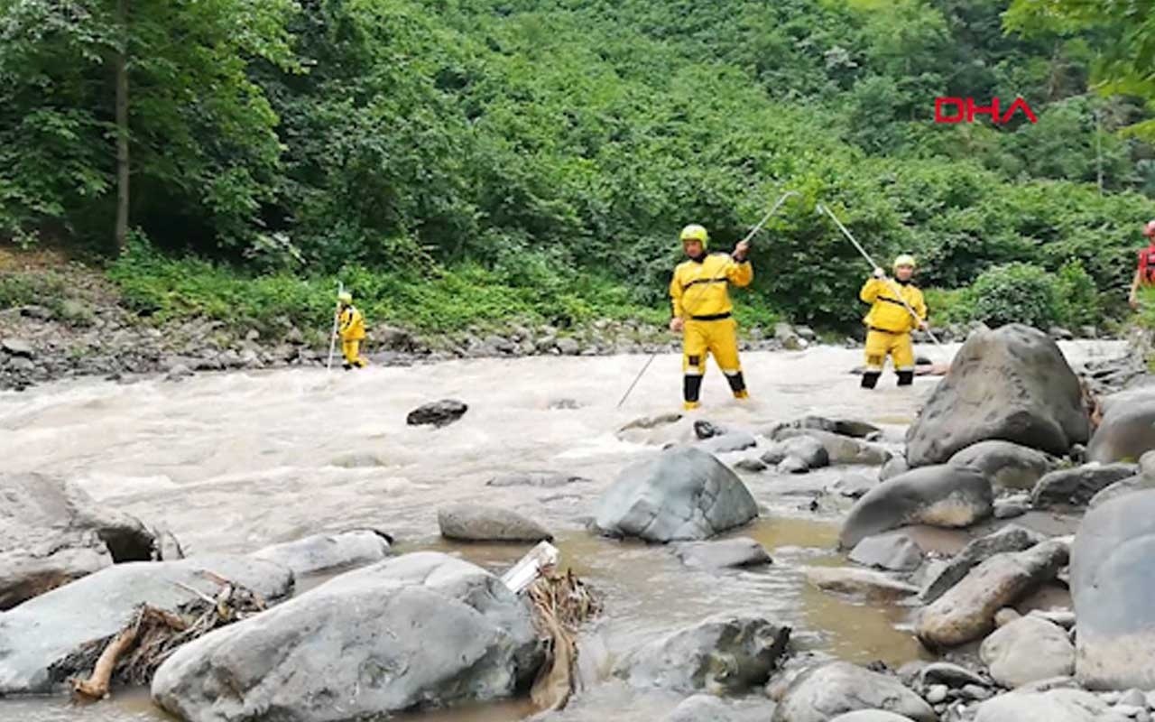 Trabzon Araklı'da sel felaketinde 1 kişinin daha cesedi bulundu,2 kişi aranıyor