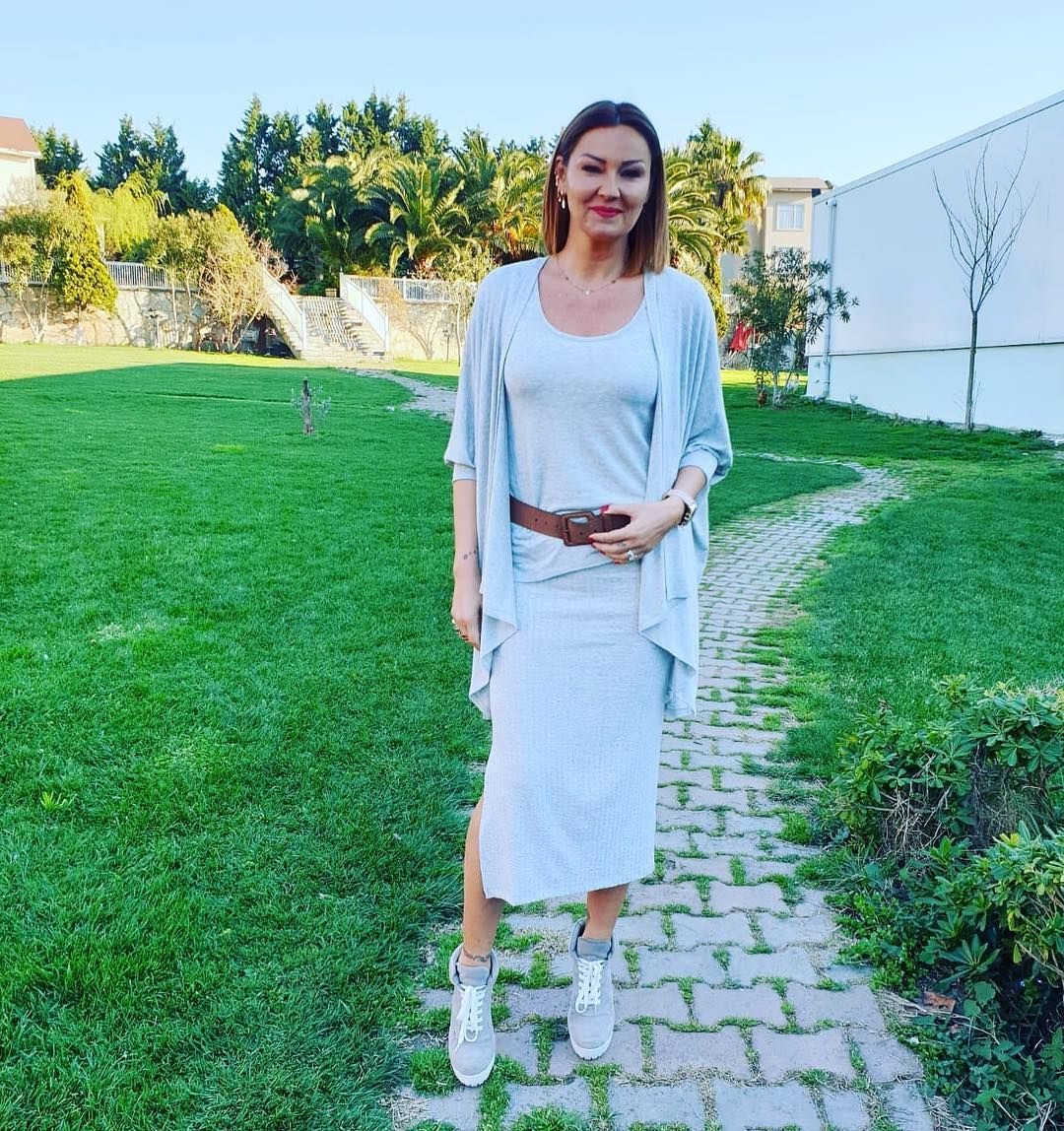 Pınar Altuğ'un makyajsız hali takipçilerini şaşırttı