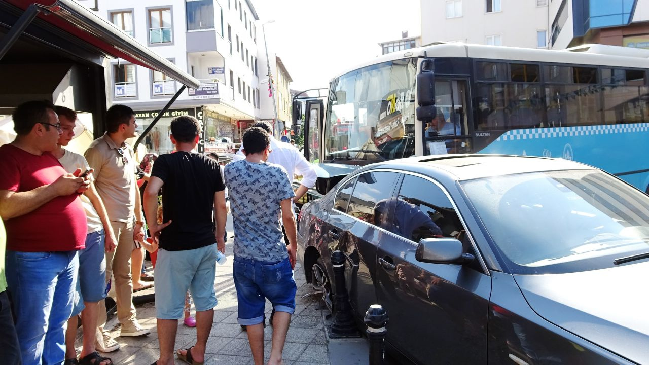 İstanbul Tuzla’da feci kaza 10 yaralı