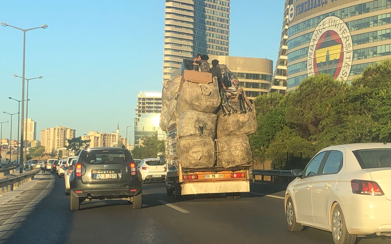 Ataşehir'de tehlikeli yolculuk kamerada