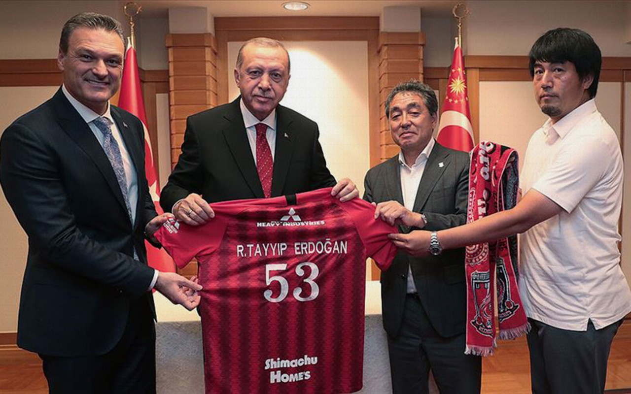 Cumhurbaşkanı Erdoğan Jopon takımın yöneticileriyle görüştü