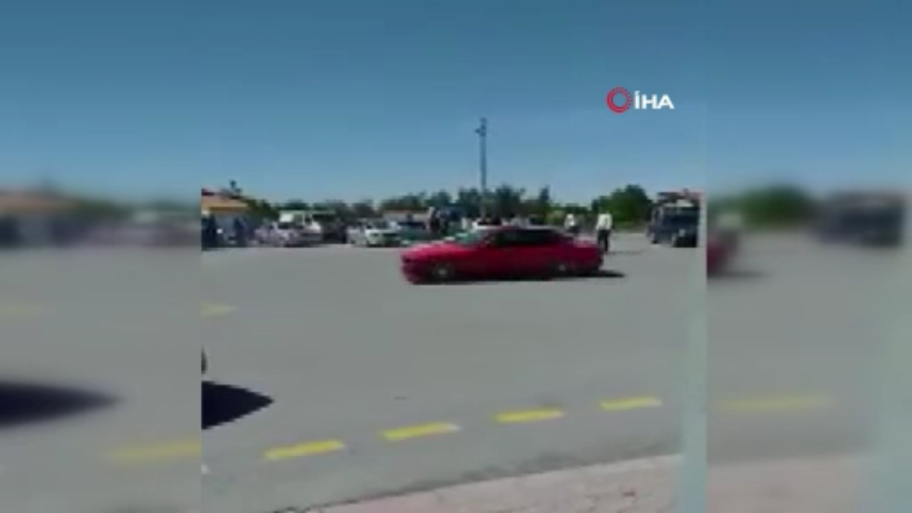 Konya'da düğün konvoyunda drift