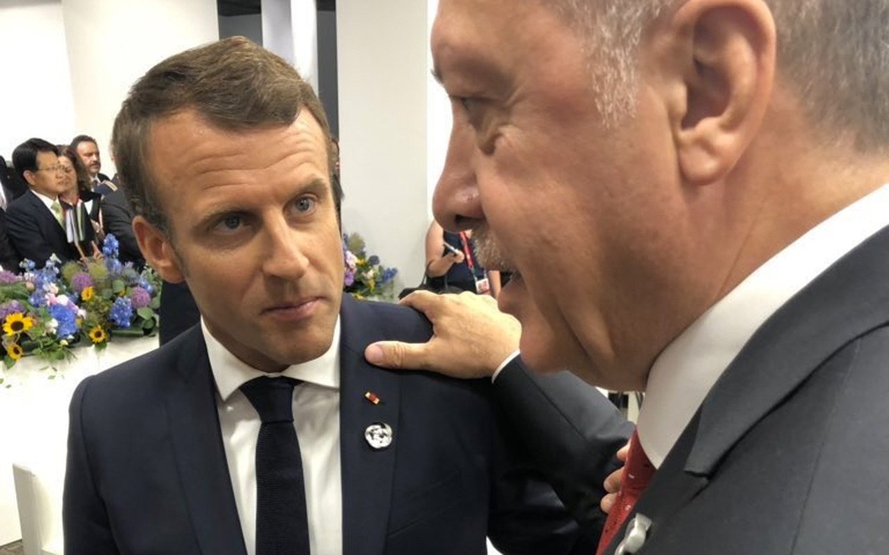 Erdoğan Macron'un yüzüne söyledi sen konuşamazsın