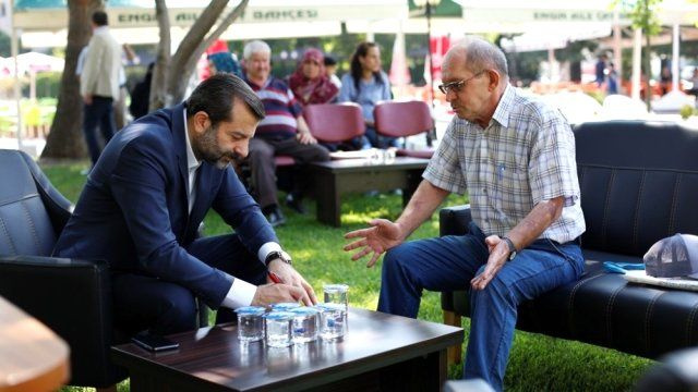 Bursa'da makam odasını meydana taşıdı! Yok böyle bir belediye başkanı