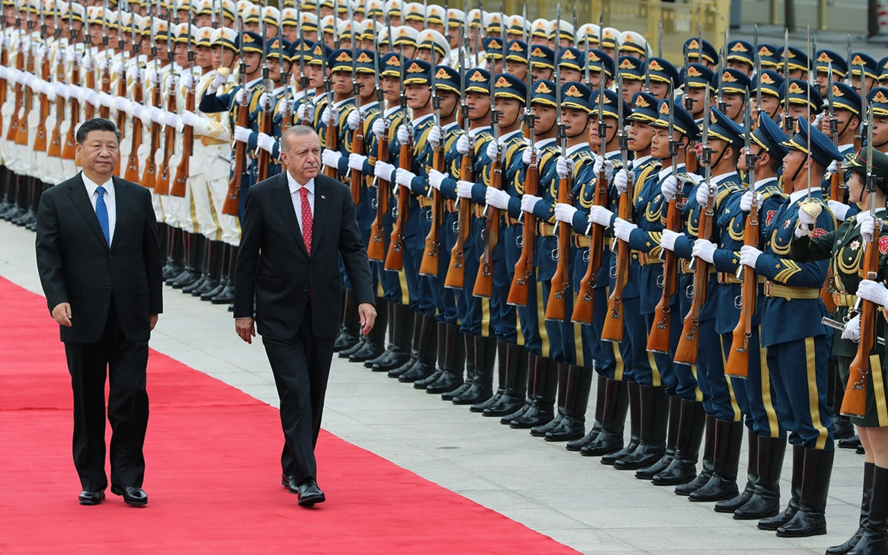 Cumhurbaşkanı Erdoğan, Çin’de resmi törenle karşılandı