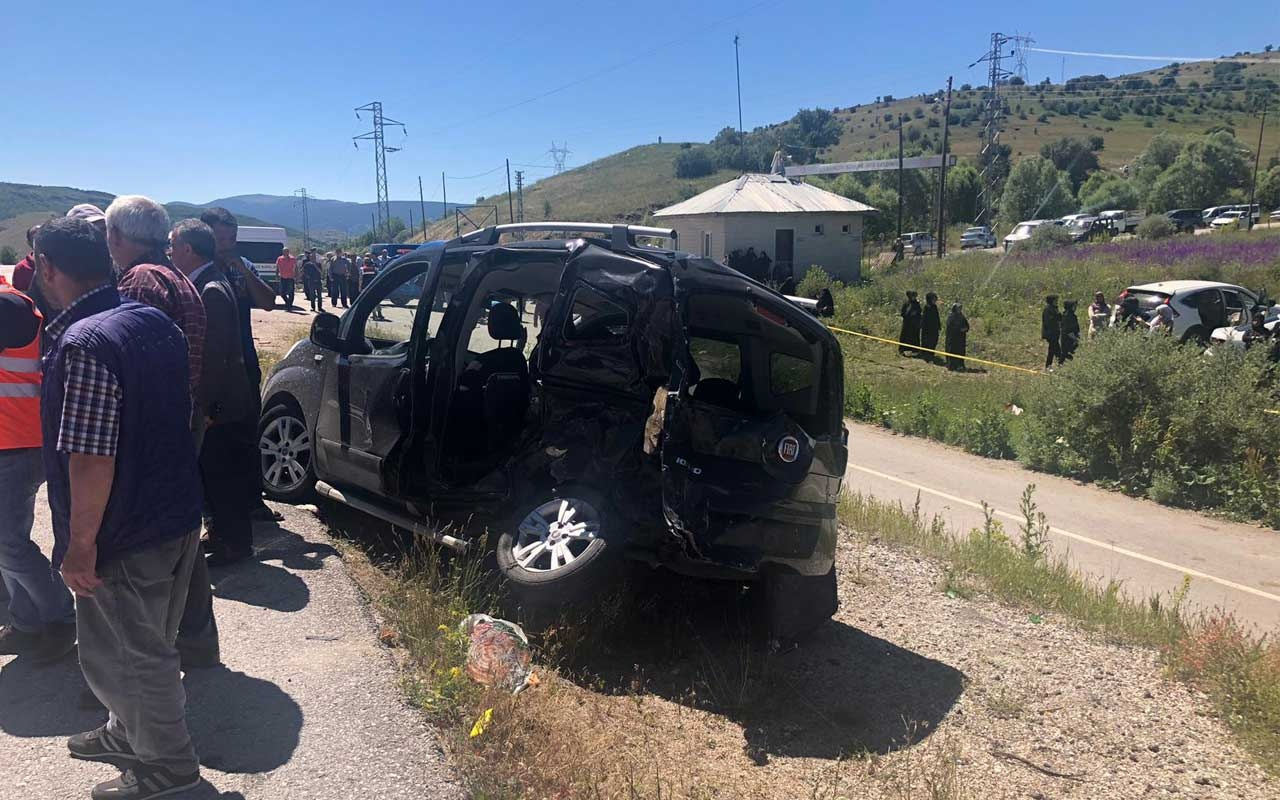 Erzincan’da kaza: 3 ölü, 6 yaralı