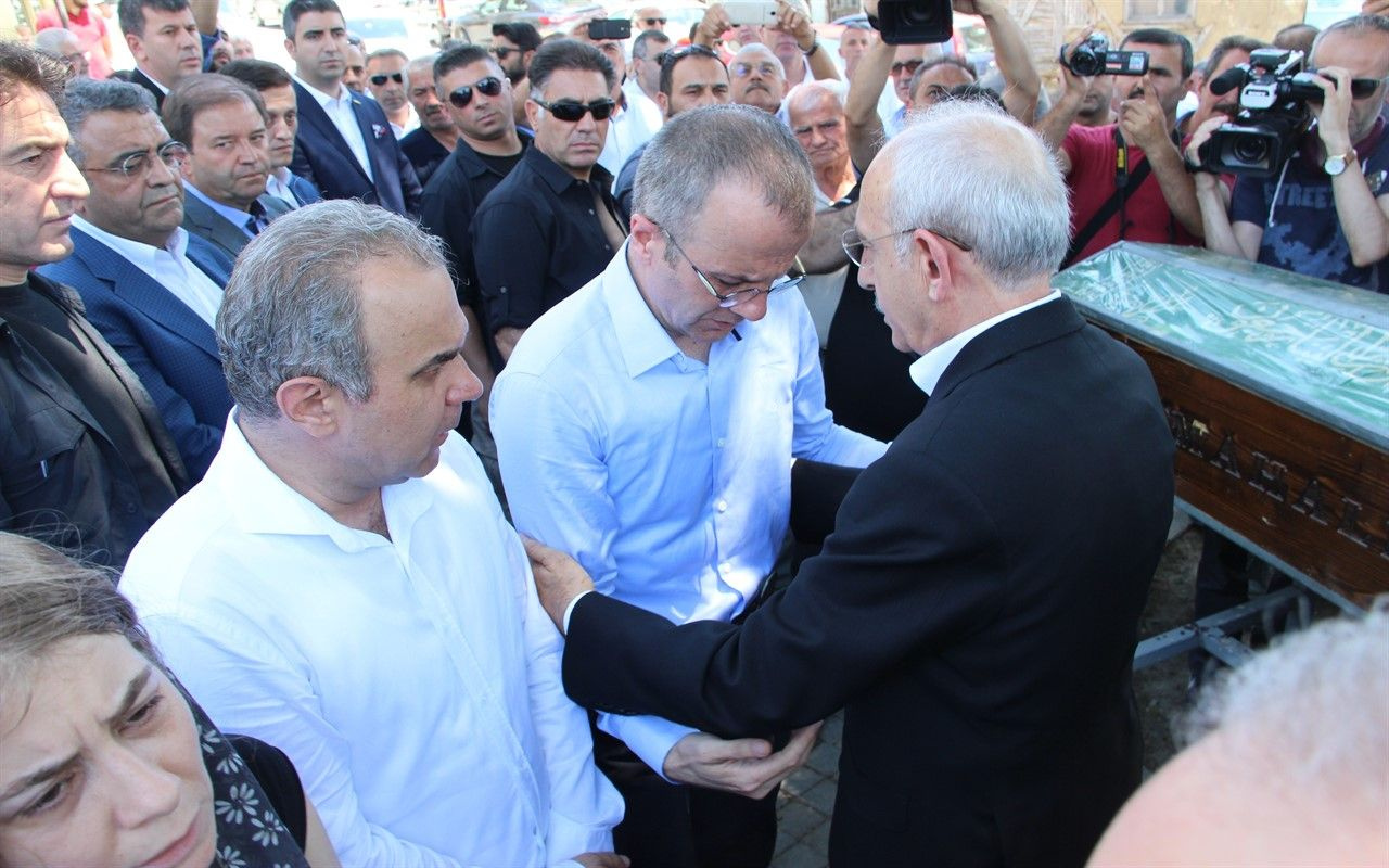 Kemal Kılıçdaroğlu, Fuat Konuralp’in cenaze törenine katıldı