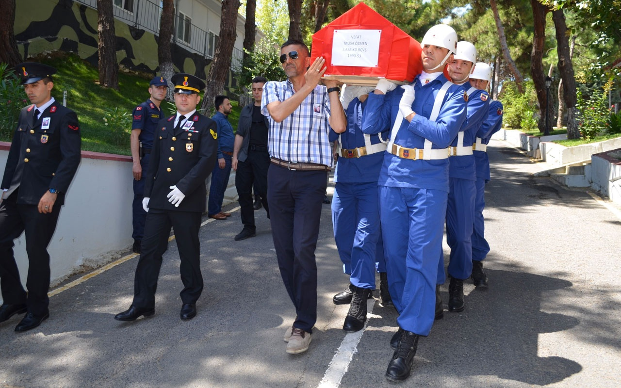 Tekirdağ'da kalp krizi geçiren astsubay son yolculuğa uğurlandı